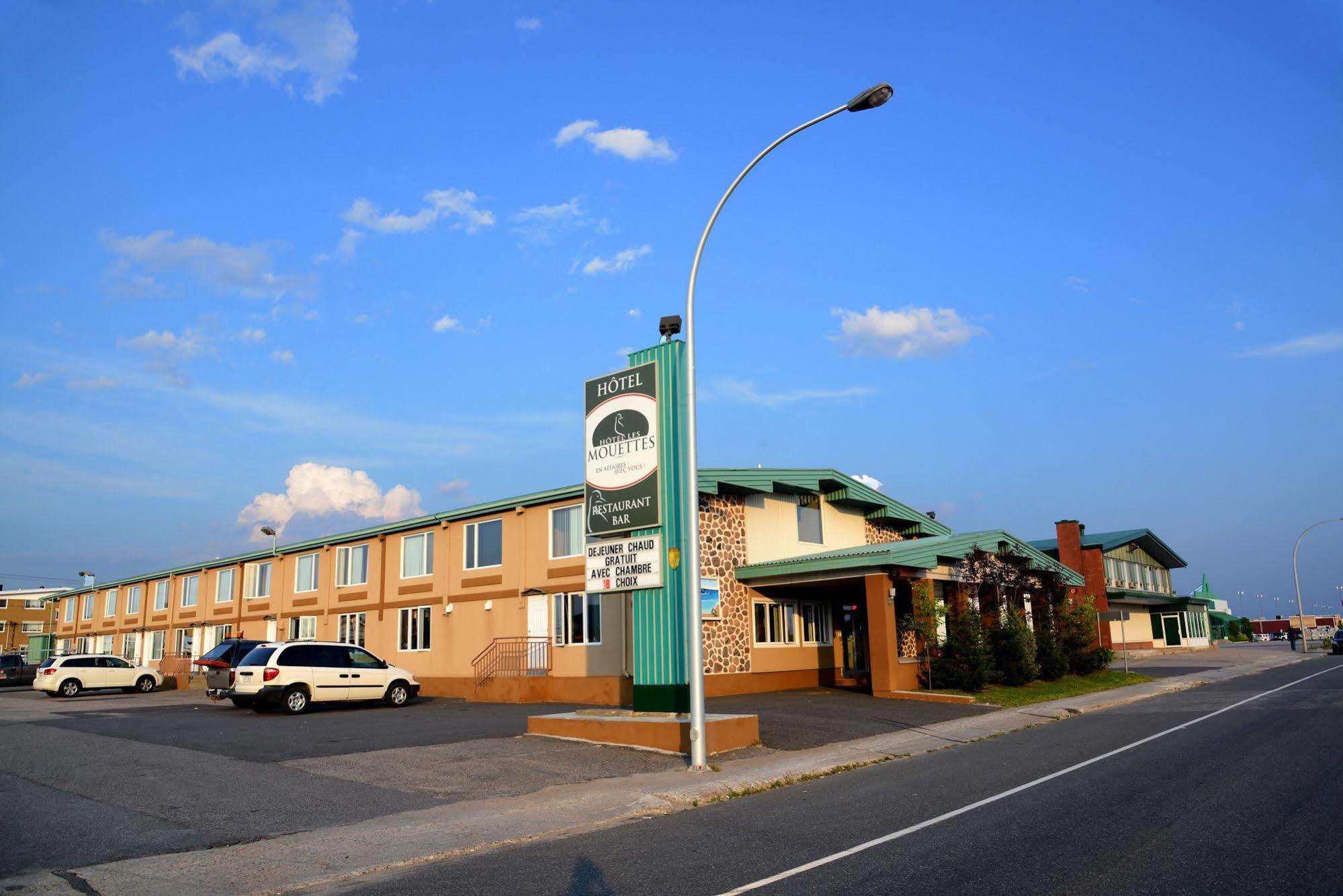 Hotel Les Mouettes Sept-Iles Exterior photo