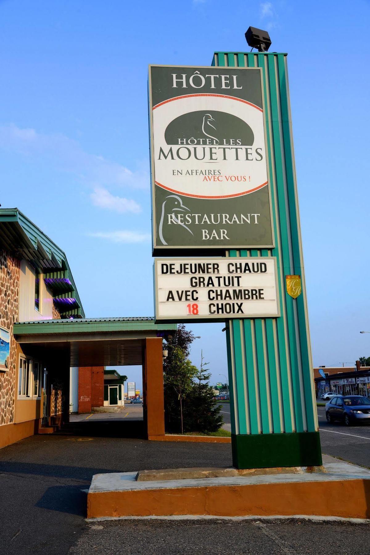 Hotel Les Mouettes Sept-Iles Exterior photo